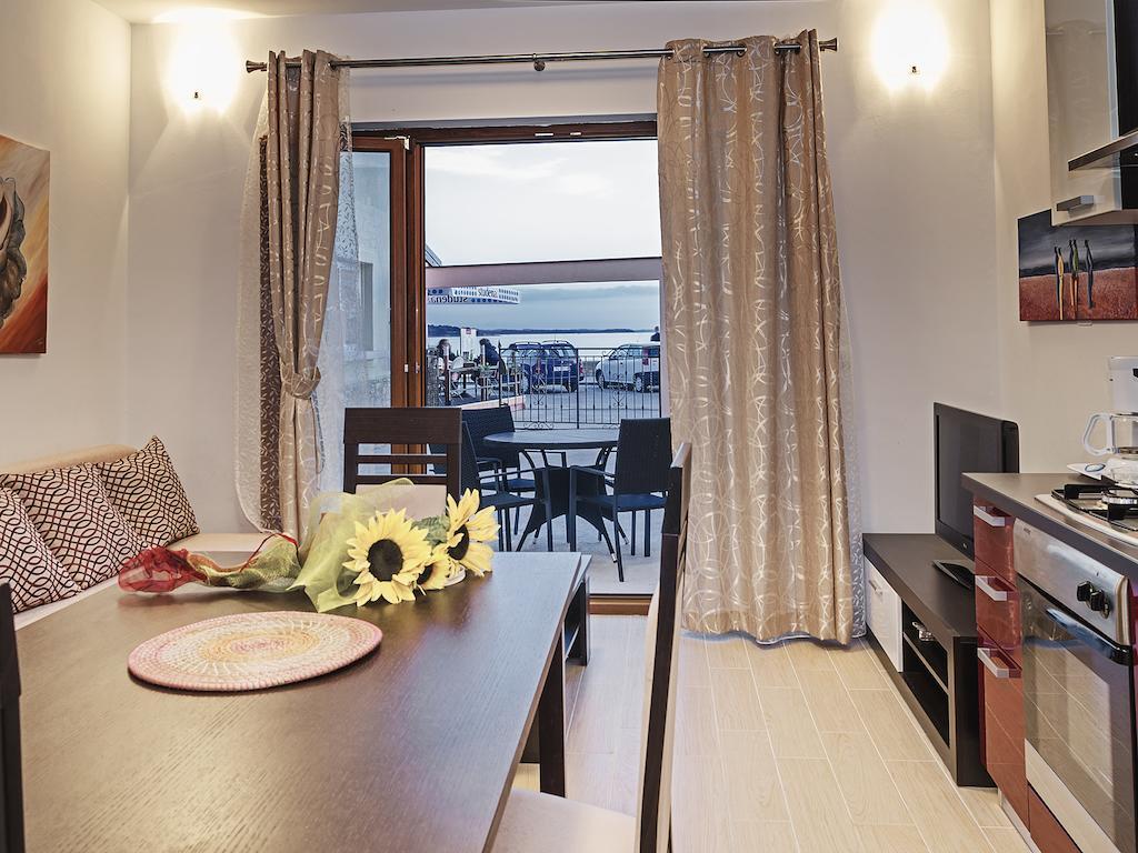 Sanja Rivarela Novigrad Istria